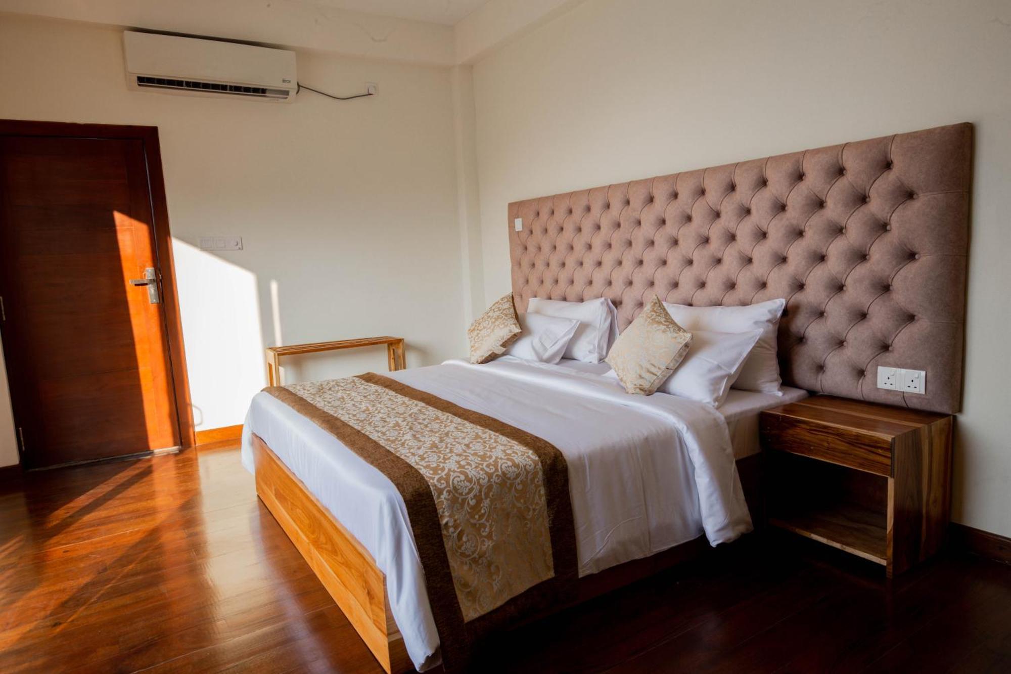 Manthra Leisure Kandy Exterior foto