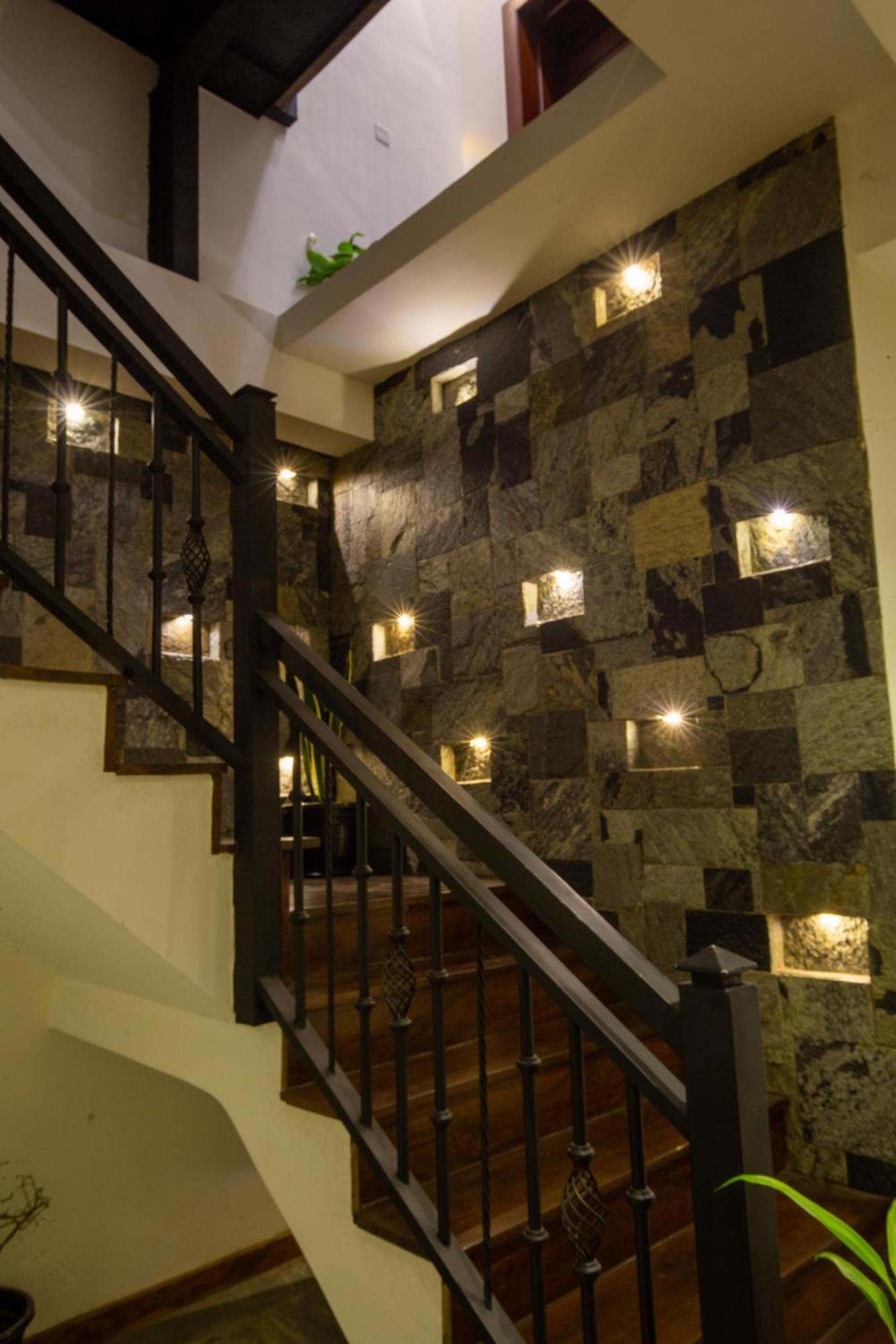 Manthra Leisure Kandy Exterior foto
